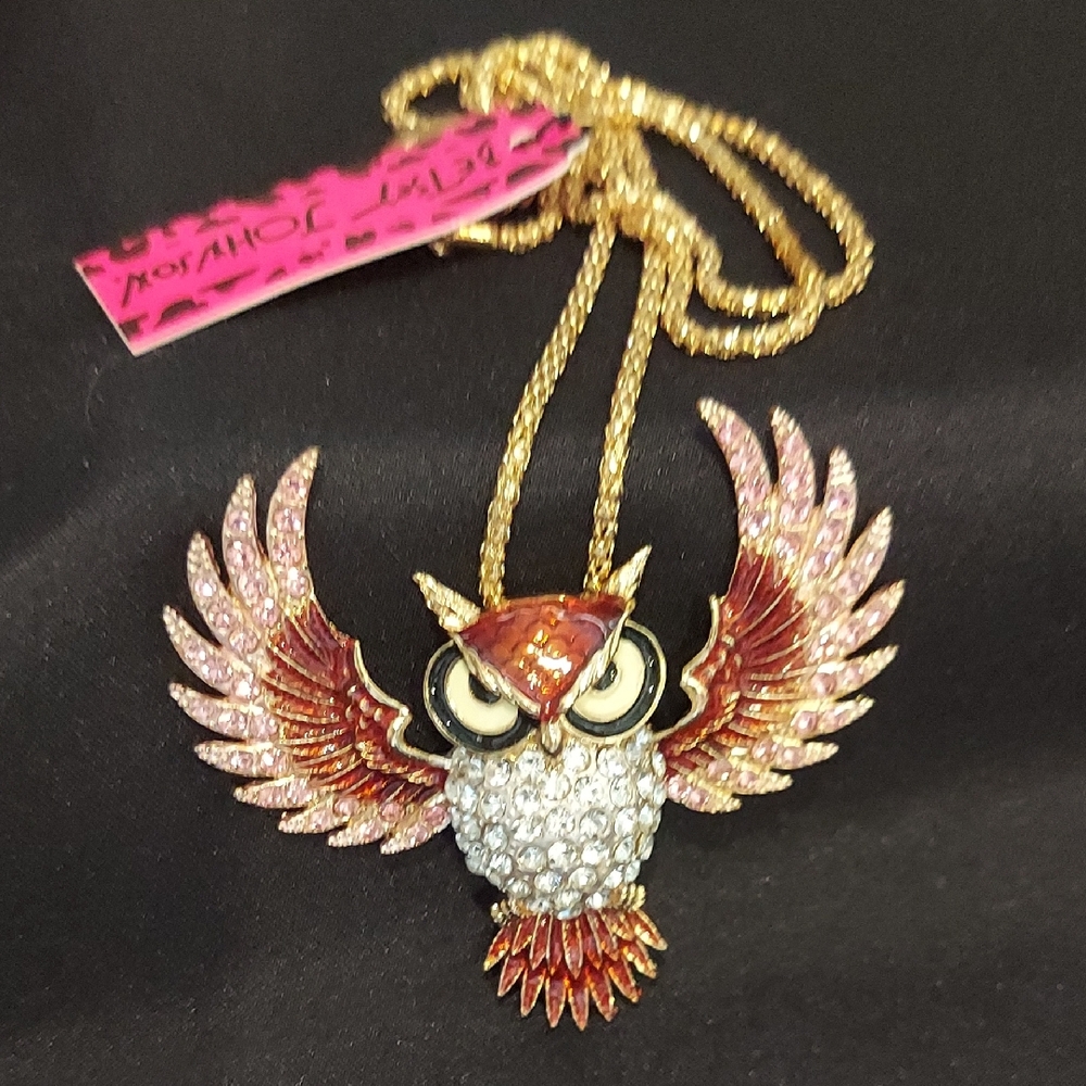 BETSEY JOHNSON Owl Pendant Necklace